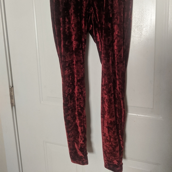 RED LATTICE VELVET LEGGING - Picture 4 of 4